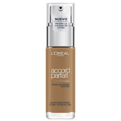 Perfecte Match Hyaluronzuur Foundation - 8,5D/8,5W Caramel - Cosmé'chic