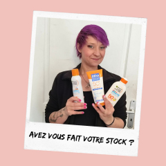 ☀️ Sarah veille à ce que vos colis soient bien préparés, surtout avec l'arrivée de l'été ! 

Nous voulons nous assurer que vous avez tout ce dont vous avez besoin pour profiter pleinement du soleil en toute sécurité. Assurez vous de faire votre stock de crème solaire chez Cosmé'chic pour une protection optimale ! 

Et si vous avez des questions sur nos produits ou votre commande, n'hésitez pas à nous contacter. Notre équipe est là pour vous aider ! ☀️📦

 #PréparationDeCommandes #ProtectionSolaire #ÉtéSécurisé